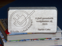 A jövő generációinak szolgálatért díj